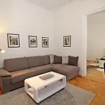 Apartment King\'S Apartment